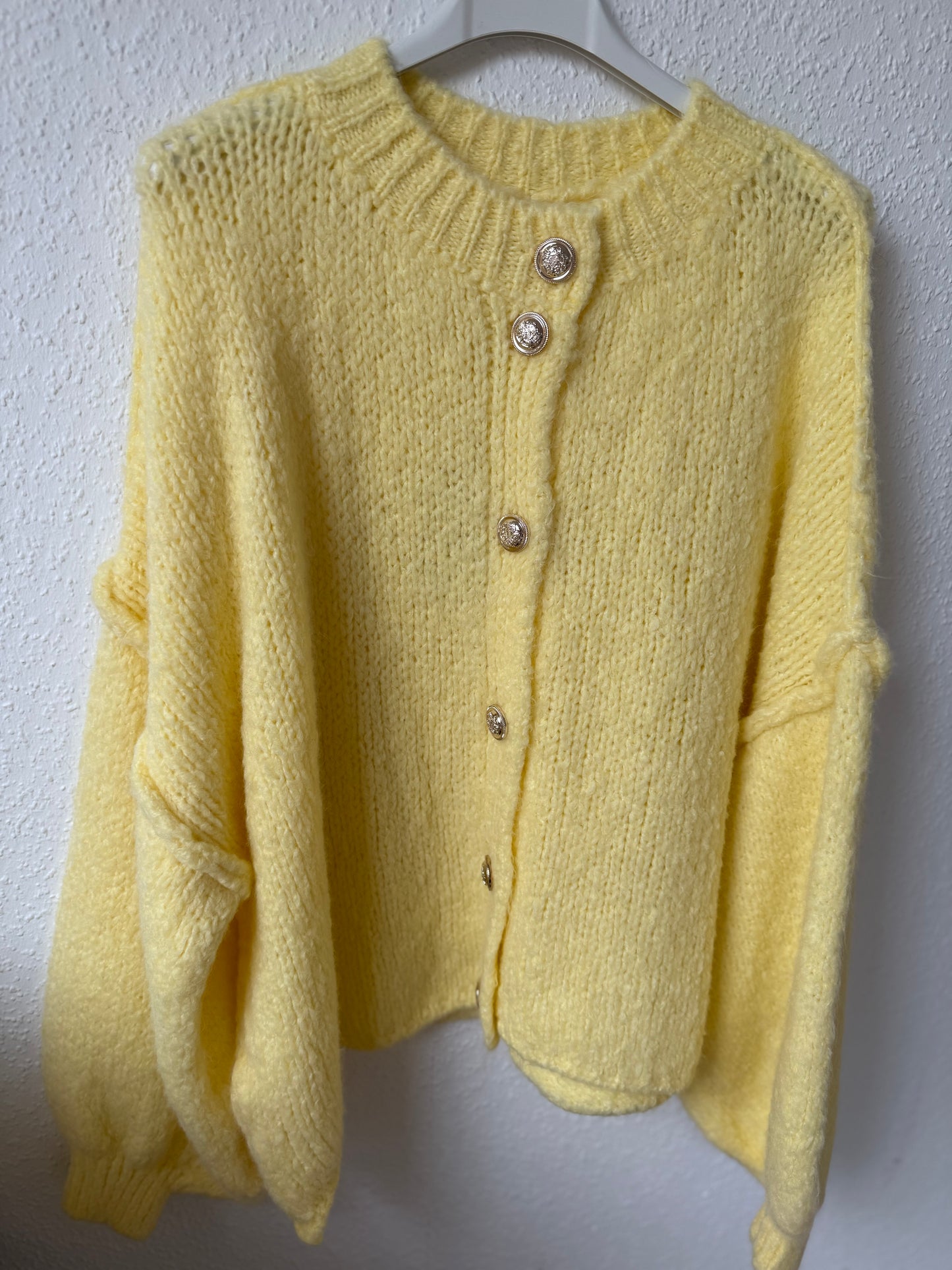 Strickjacke gelb