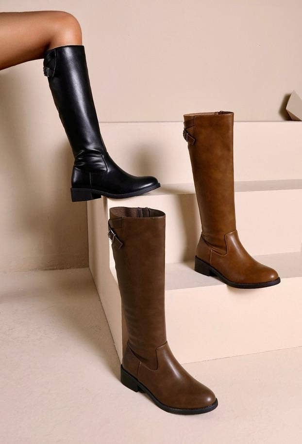 Klassische flache Stiefel schwarz