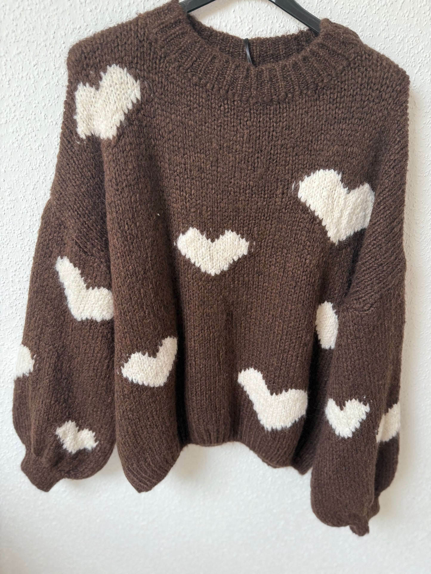 Herzpullover in braun