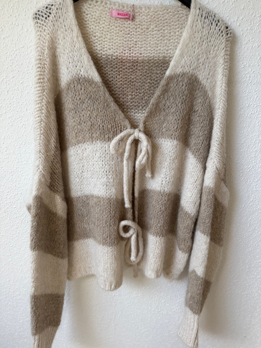 Gestreifter Cardigan mit Schleife
