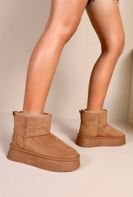 Keilstiefel mit hohem Innenfutter: Kamel