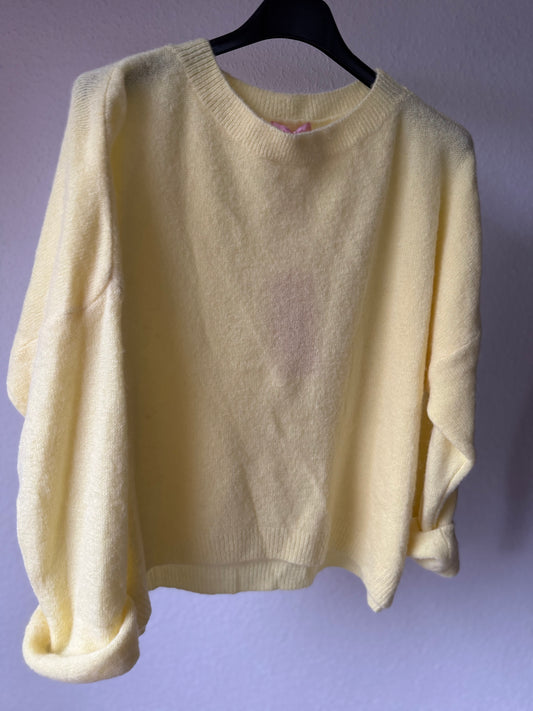 Weicher Pullover ,,Baby Alpaca“ Umschlagarm gelb