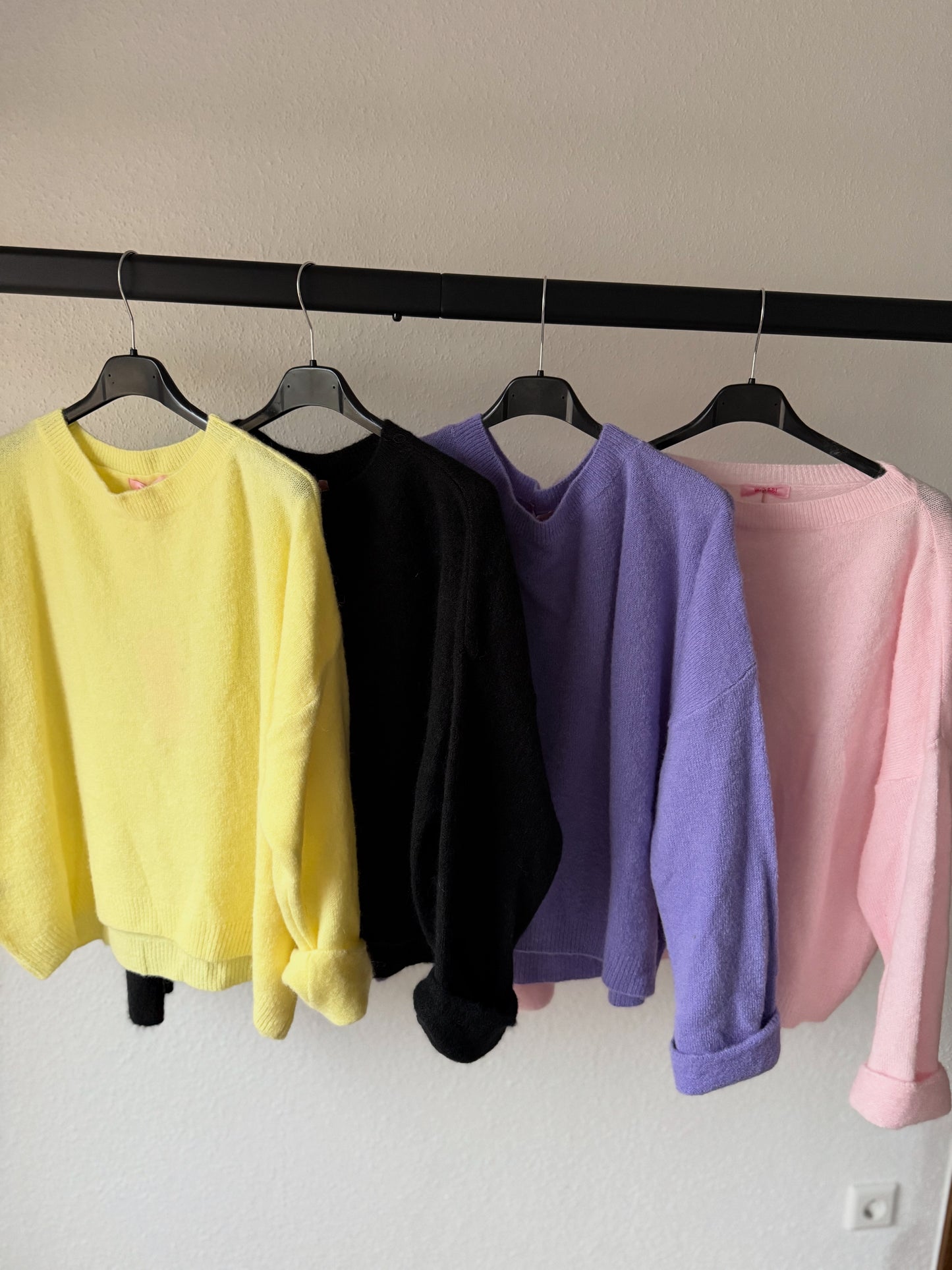 Weicher Pullover ,,Baby Alpaca“ Umschlagarm rosa