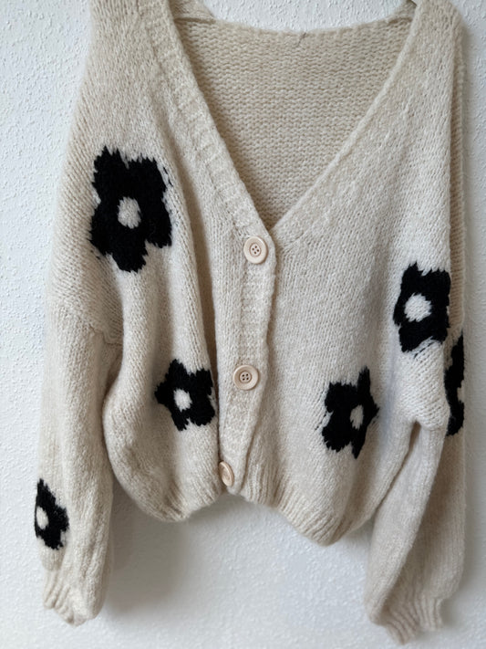 Blümchen Strickjacke
