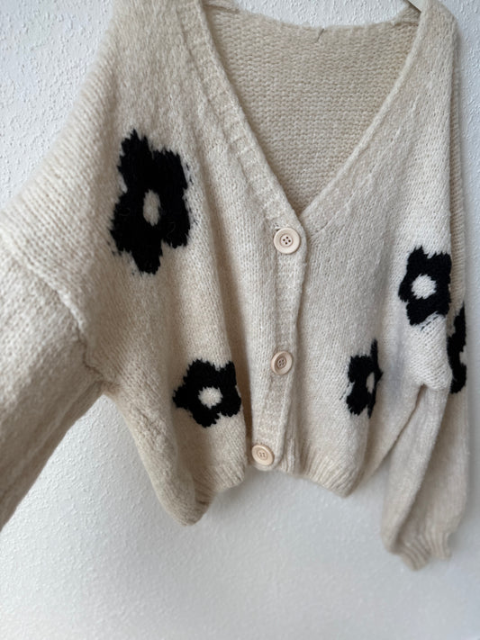 Blümchen Strickjacke