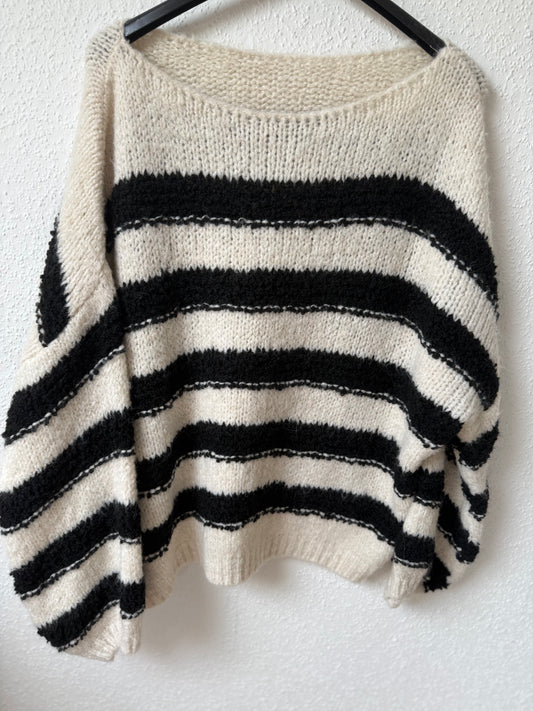 Kuschelig weicher Pullover schwarz