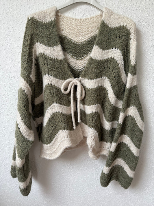 Gestreifter Schleifen Cardigan