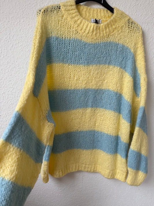 Langer Oversize Pullover gestreift