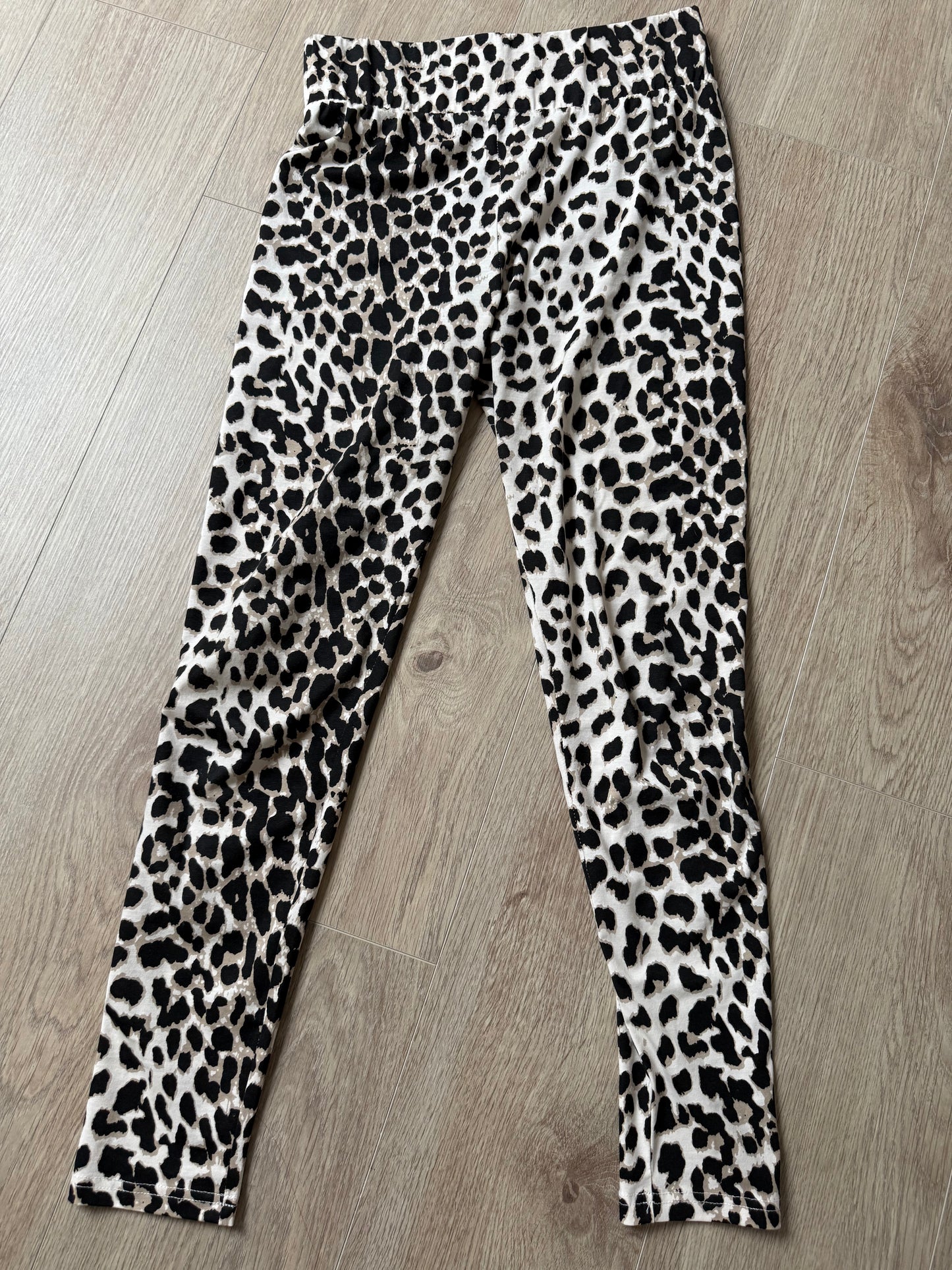 Leo Leggins