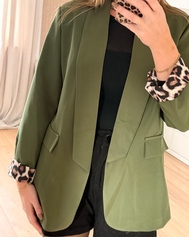 Blazer mit Leopardenärmeln