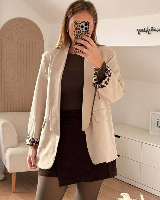 Blazer mit Leopardenärmeln