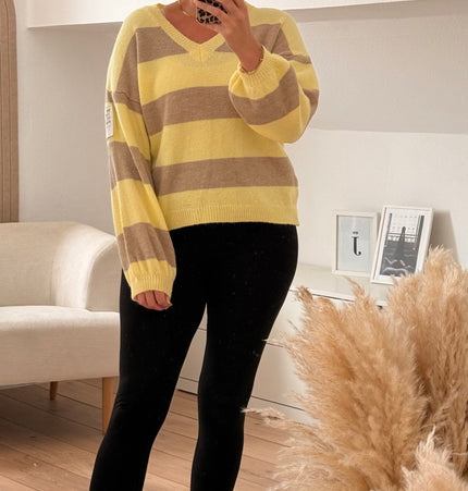 Gestreifter Strickpullover