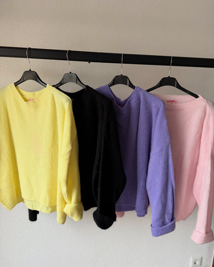 Weicher Pullover ,,Baby Alpaca“ Umschlagarm gelb