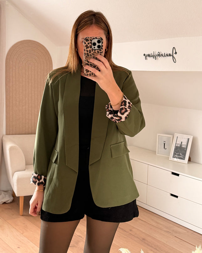 Blazer mit Leopardenärmeln