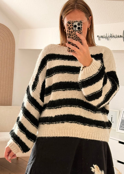 Kuschelig weicher Pullover schwarz