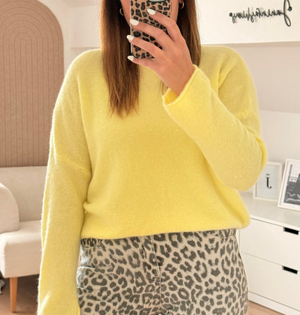Weicher Pullover ,,Baby Alpaca“ Umschlagarm gelb