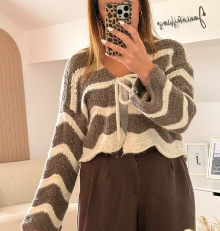 Gestreifter Cardigan mit Schleife
