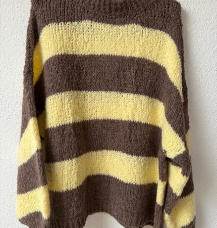 Langer Oversize Strickpullover gestreift