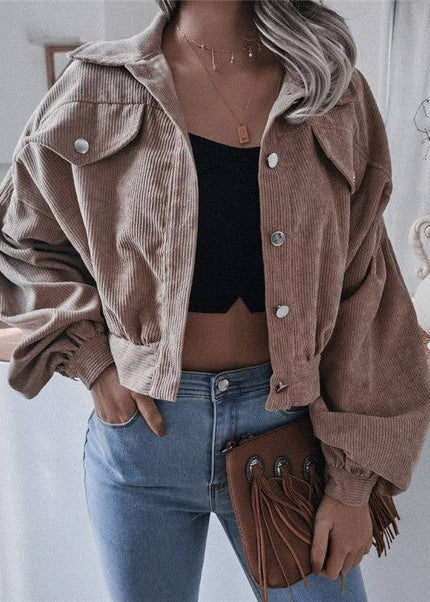 Lässige Kurzjacke mit Laternenärmeln aus Kord